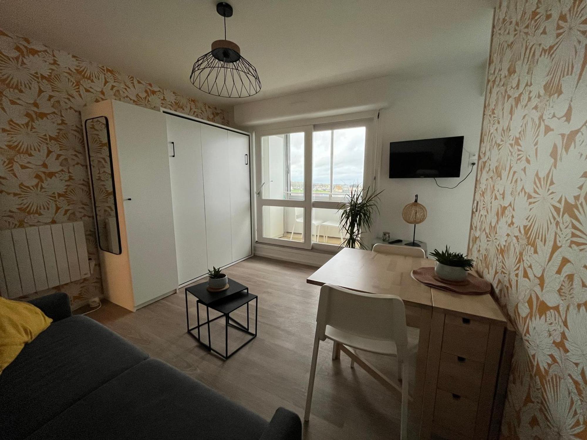 Studio 22 - Coucher De Soleil & Vue Mer Courseulles-sur-Mer Exterior photo